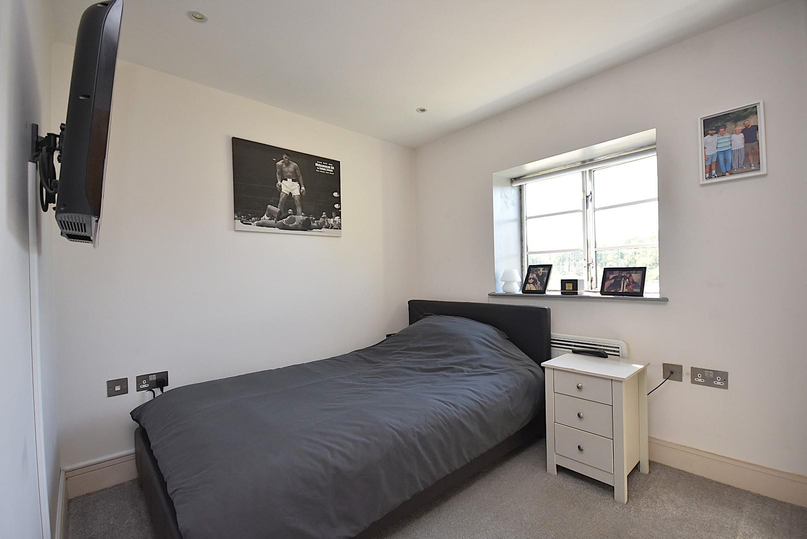 317 Woodlands, Hayes Point, Sully, CF64 5QF